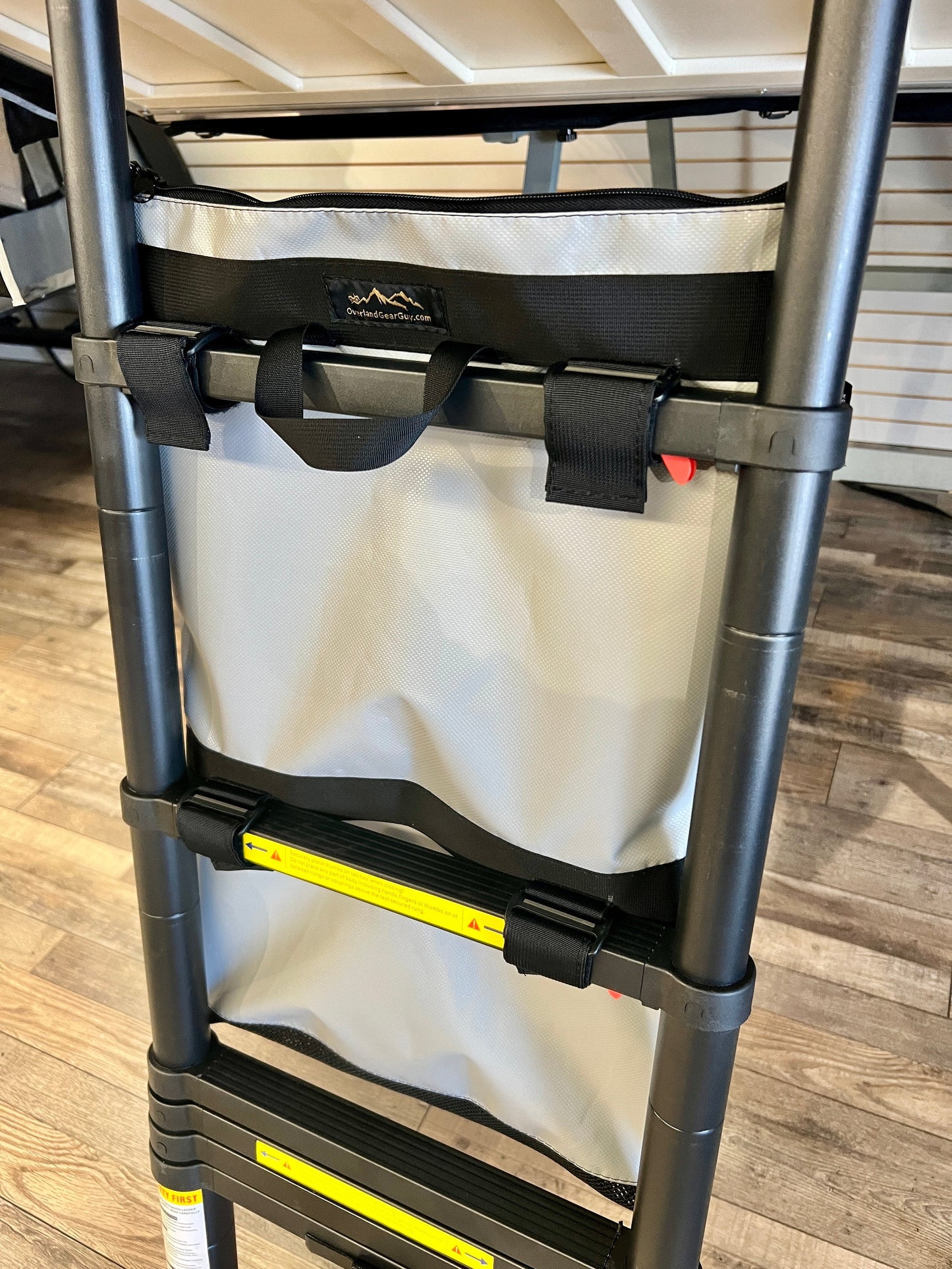 INEOS Grenadier Ladder Trash Bag - 24 inch