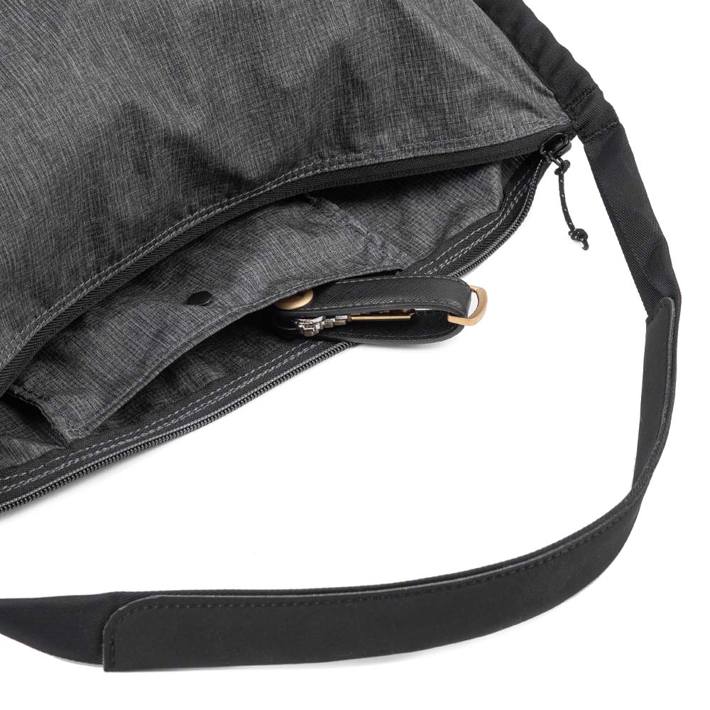 Packable Tote | Charcoal (PFAS)