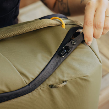 Everyday Backpack Zip | 15L | Kelp