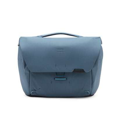 Everyday Messenger | 13L | Ocean