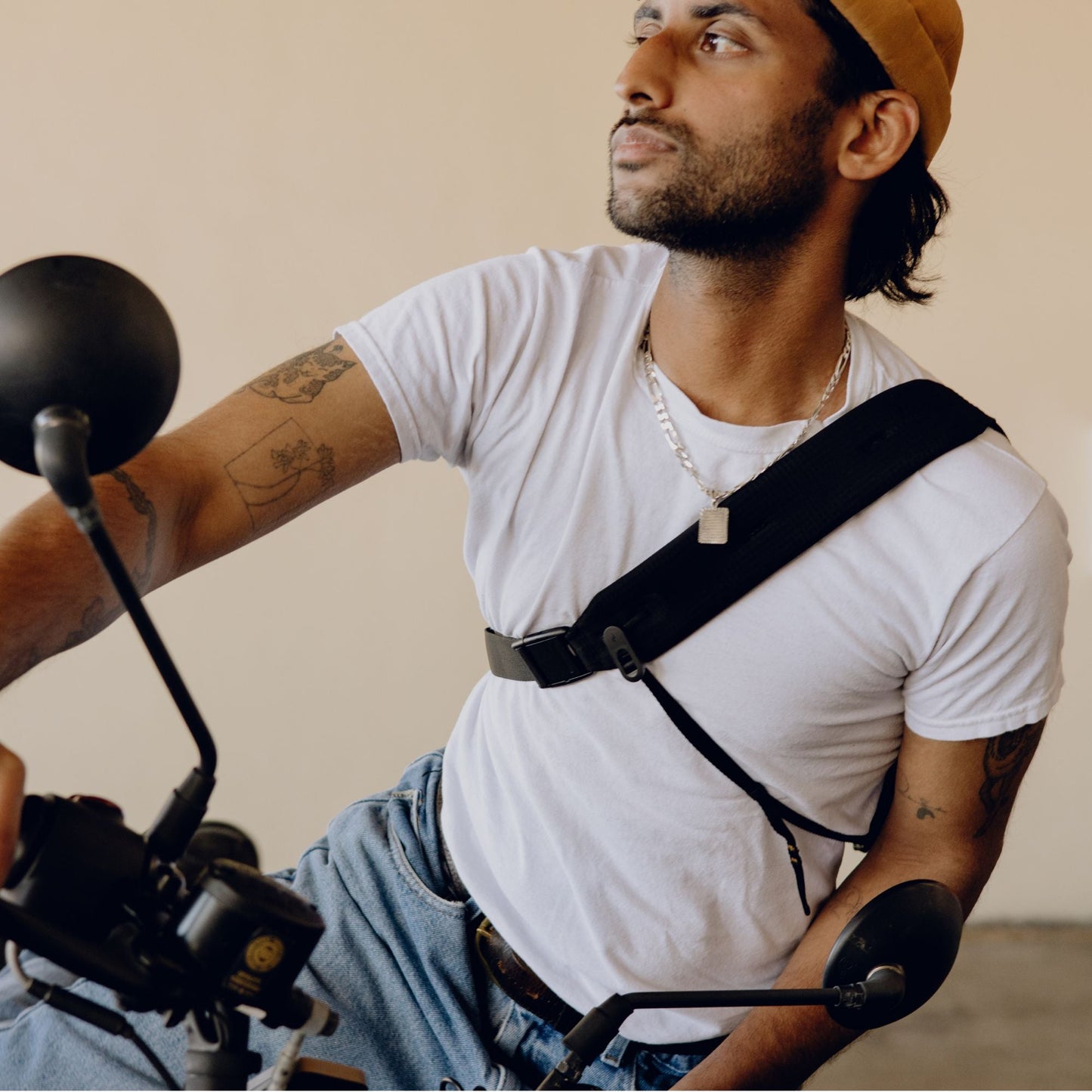 Outdoor Sling | 7L | Black