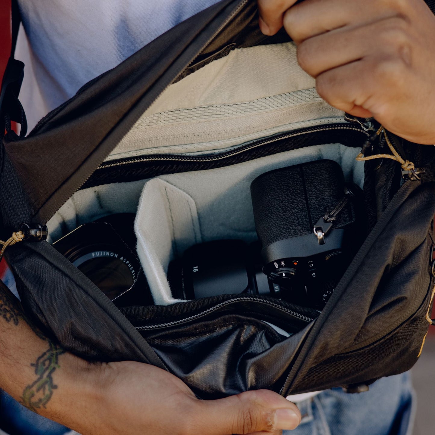 Outdoor Sling | 7L | Black