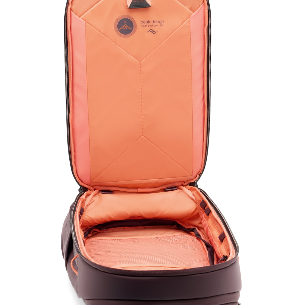 Travel Backpack | 30L | Eclipse