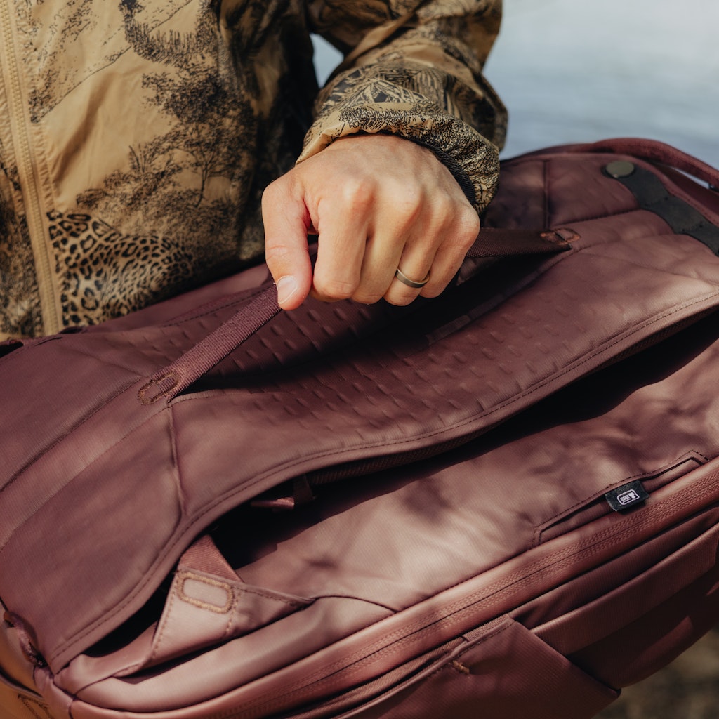 Travel Backpack | 30L | Eclipse