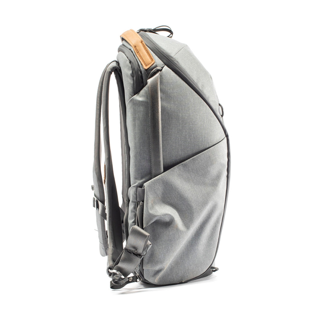 Everyday Backpack Zip | 20L | Ash