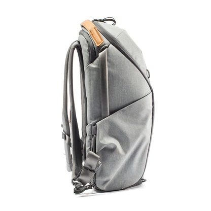 Everyday Backpack Zip | 20L | Ash