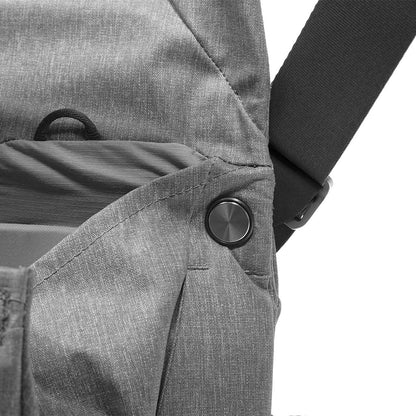 Everyday Messenger | 13L | Ash