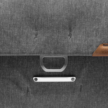 Everyday Messenger | 13L | Ash