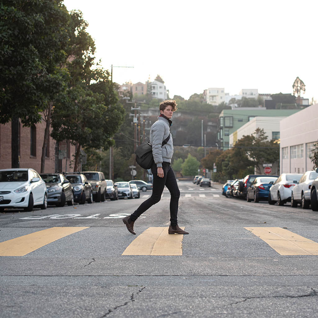 Everyday Messenger | 13L | Black