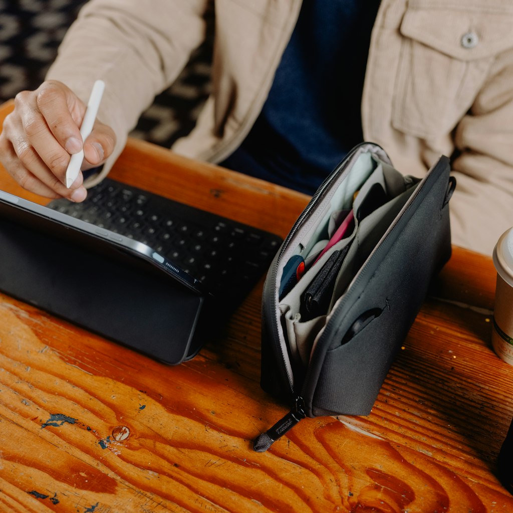 Tech Pouch | Small | Black